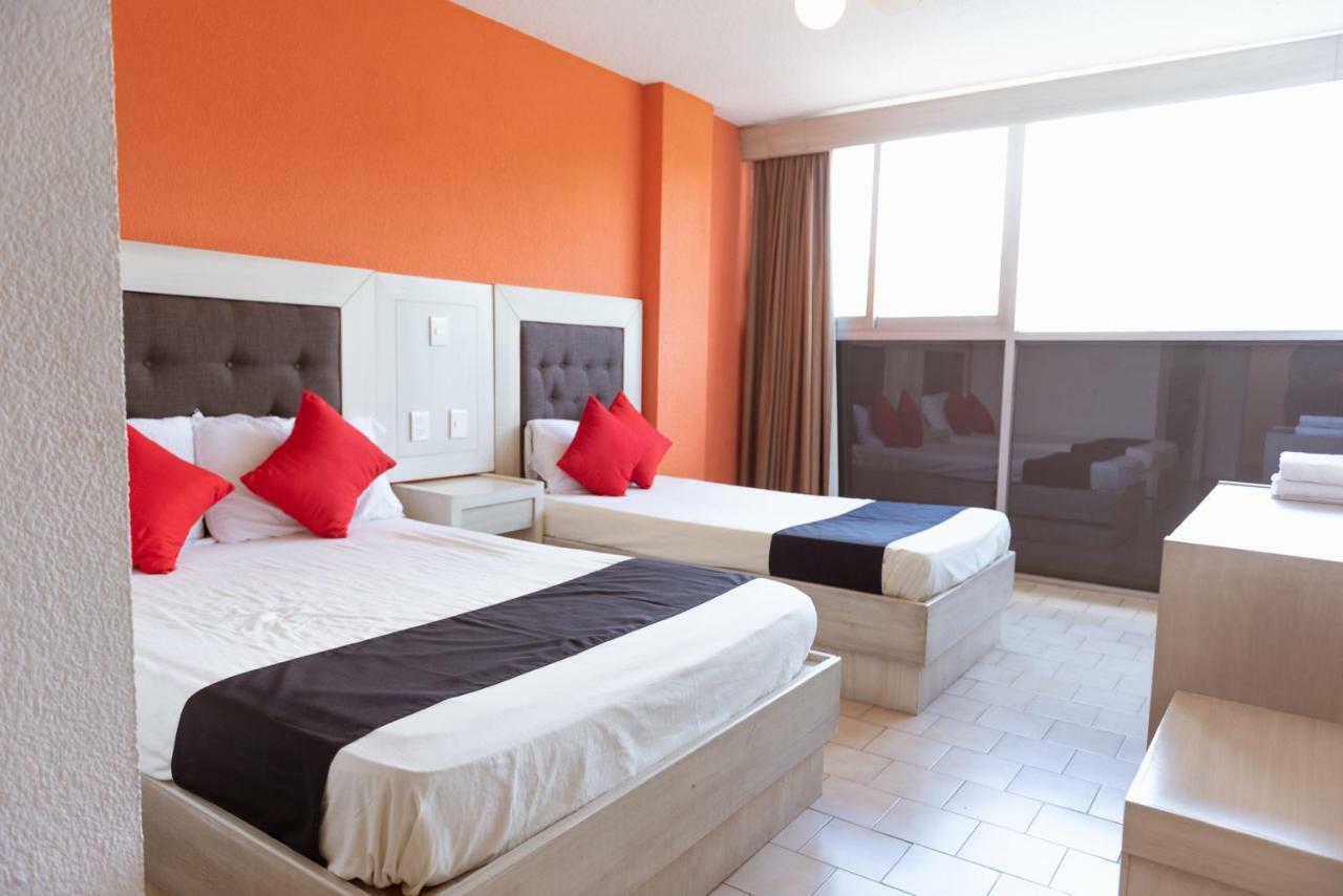 Oyo Hotel Italia 아과스칼리엔테스 외부 사진