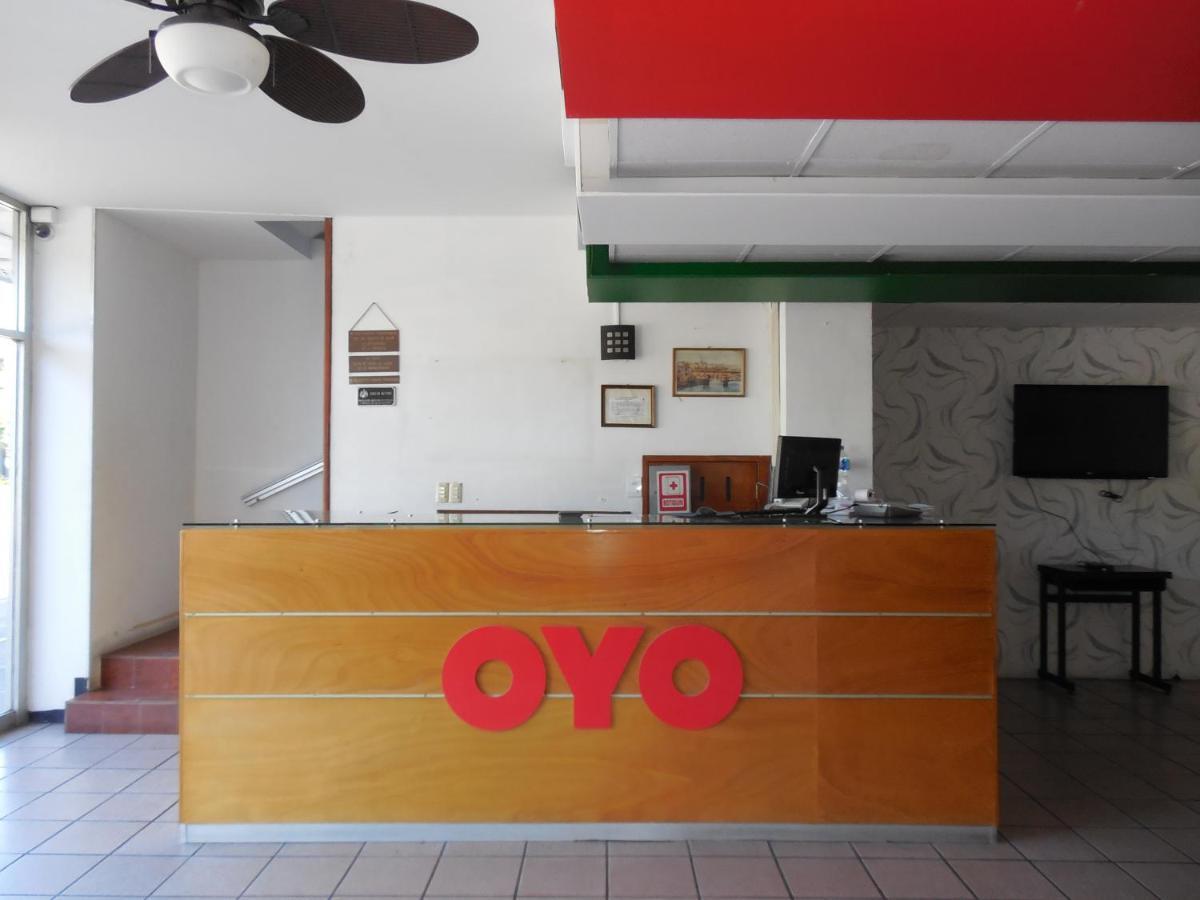 Oyo Hotel Italia 아과스칼리엔테스 외부 사진