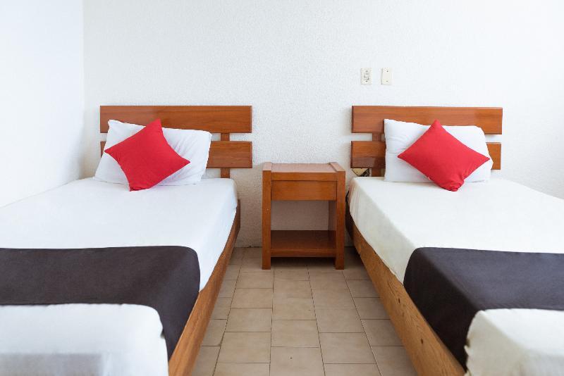 Oyo Hotel Italia 아과스칼리엔테스 외부 사진